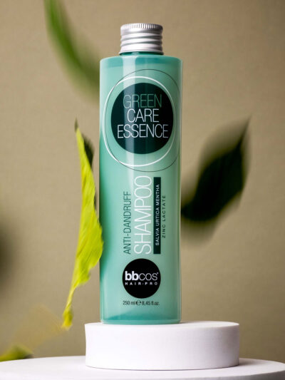 Greencare - Anti-dandruff shampoo ambientata